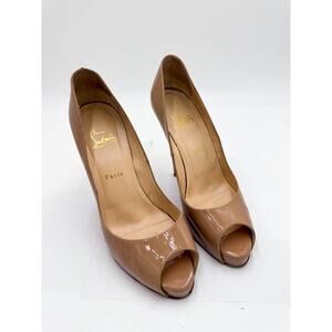 Christian Louboutin Very Prive 120 Nude Patent Leather Heels size 40